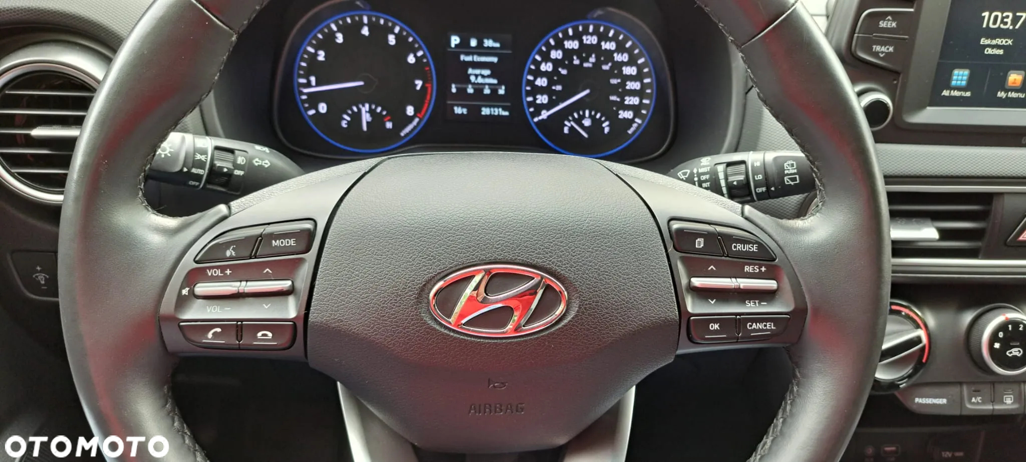 Hyundai Kona - 11