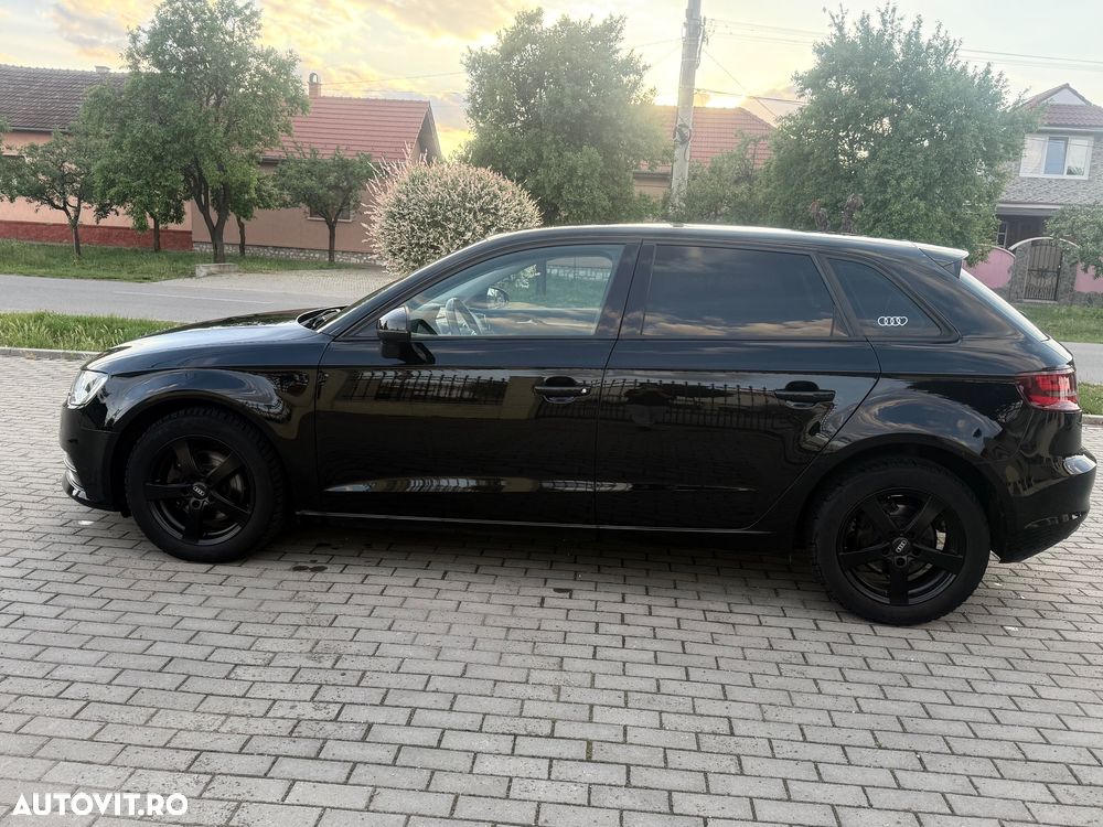 Audi A3 Sportback 1.2 TFSI Attraction - 8