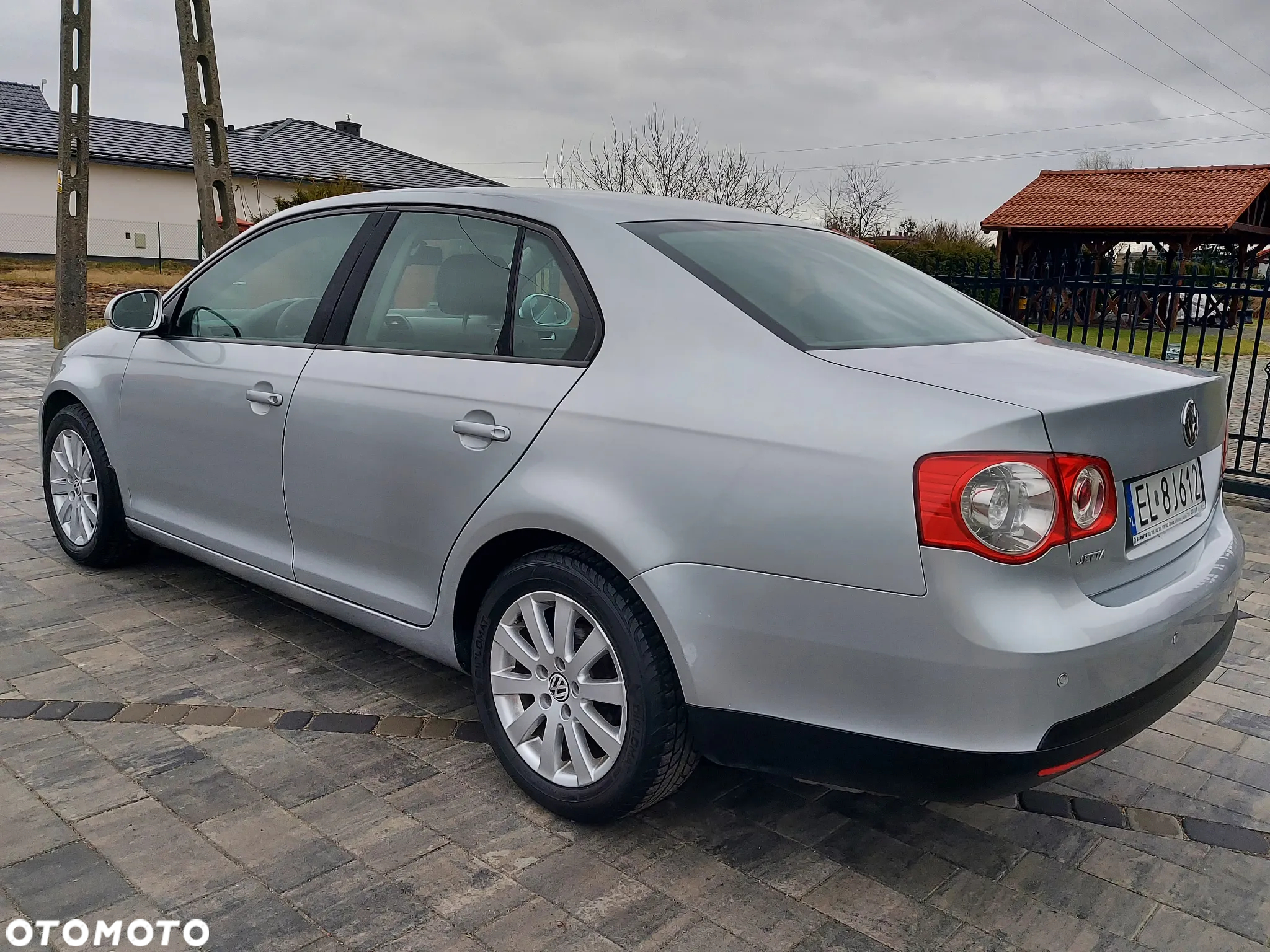 Volkswagen Jetta 1.6 Comfortline - 3