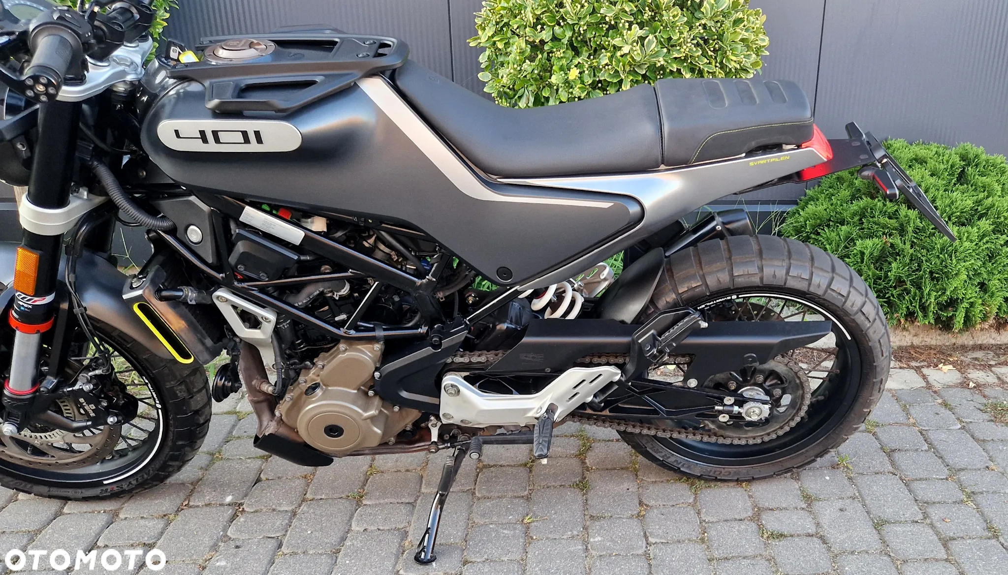 Husqvarna Svartpilen - 28