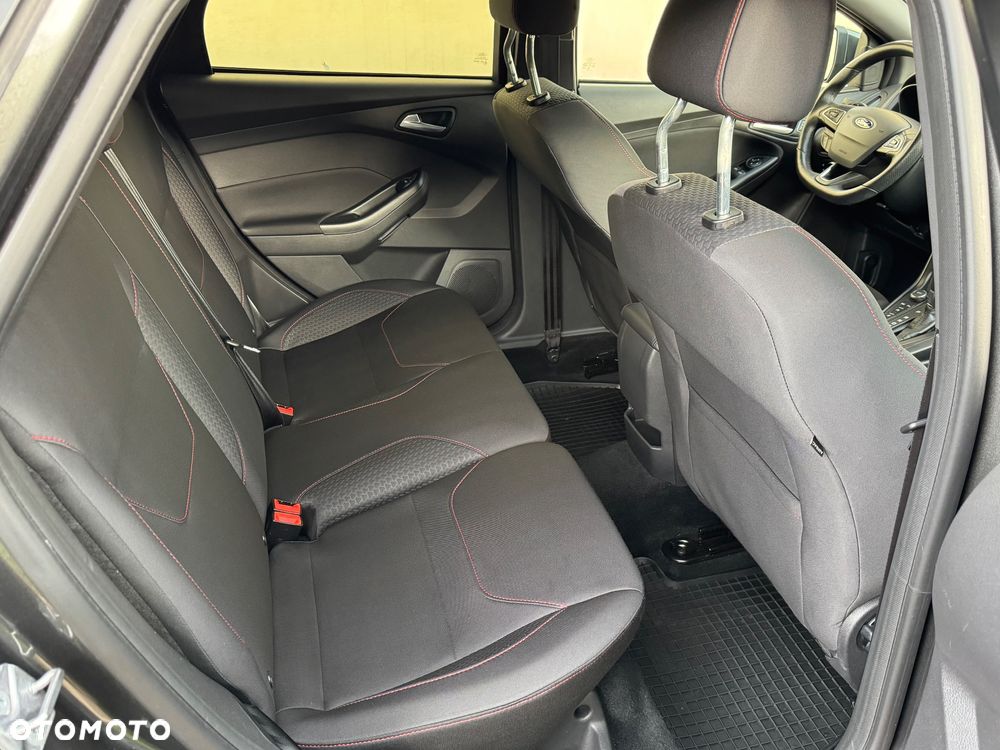 Ford Focus 1.5 EcoBoost ST-Line - 22