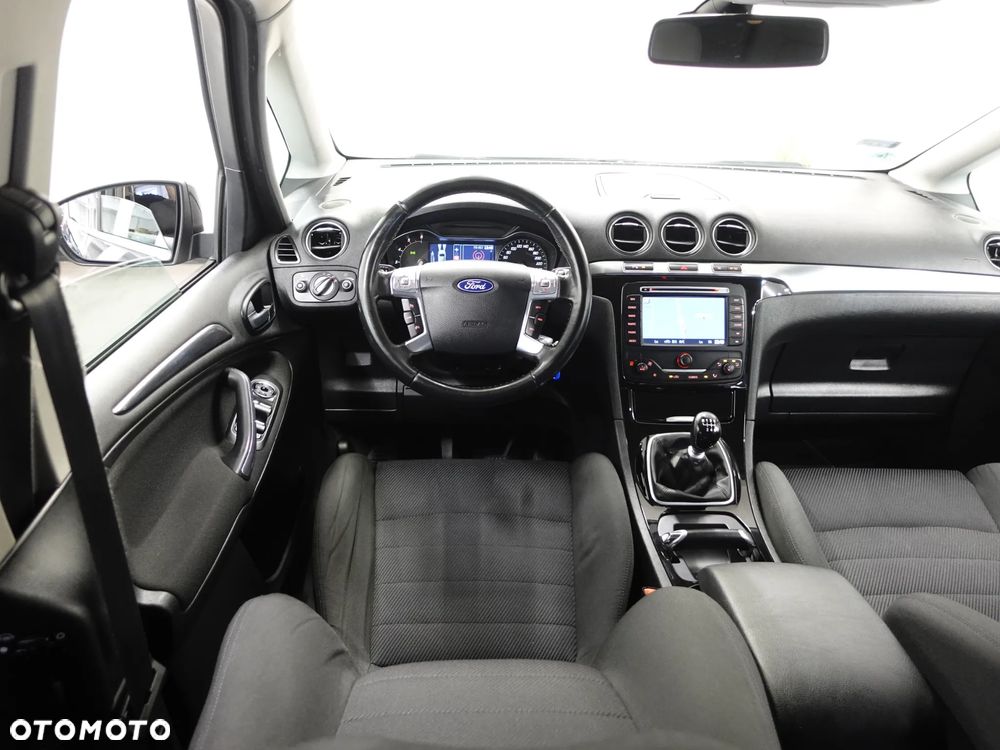 Ford S-Max - 28