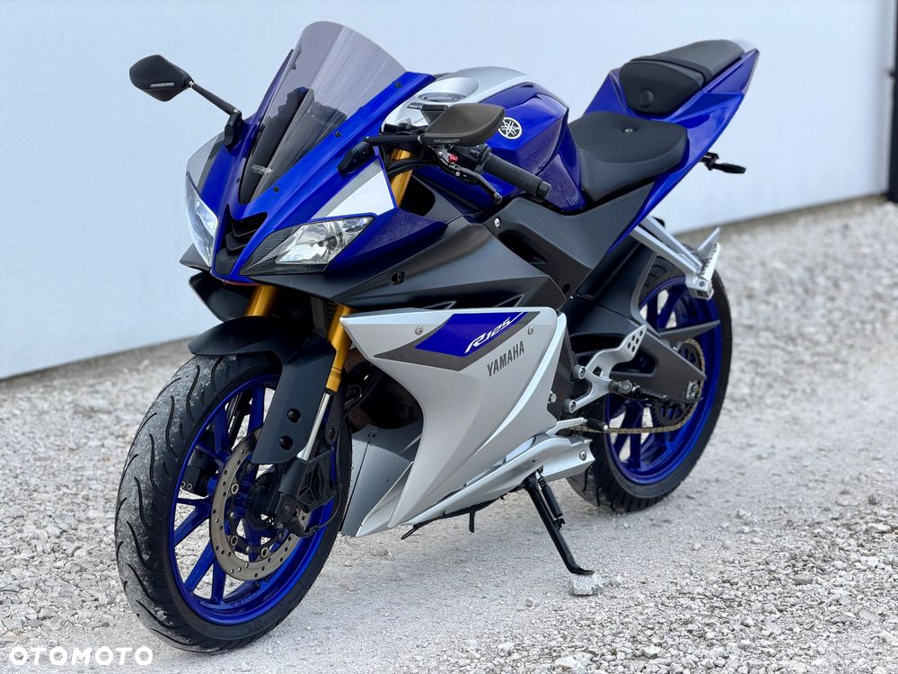 Yamaha YZF - 19
