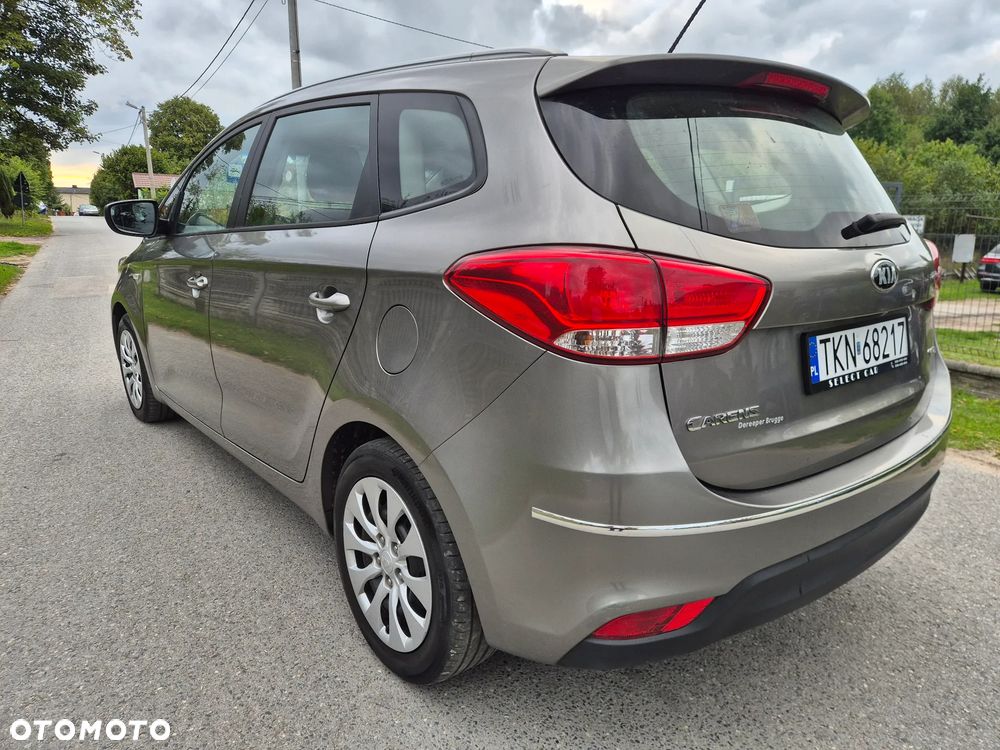 Kia Carens 1.7 CRDi 115 Dream Team Edition - 3