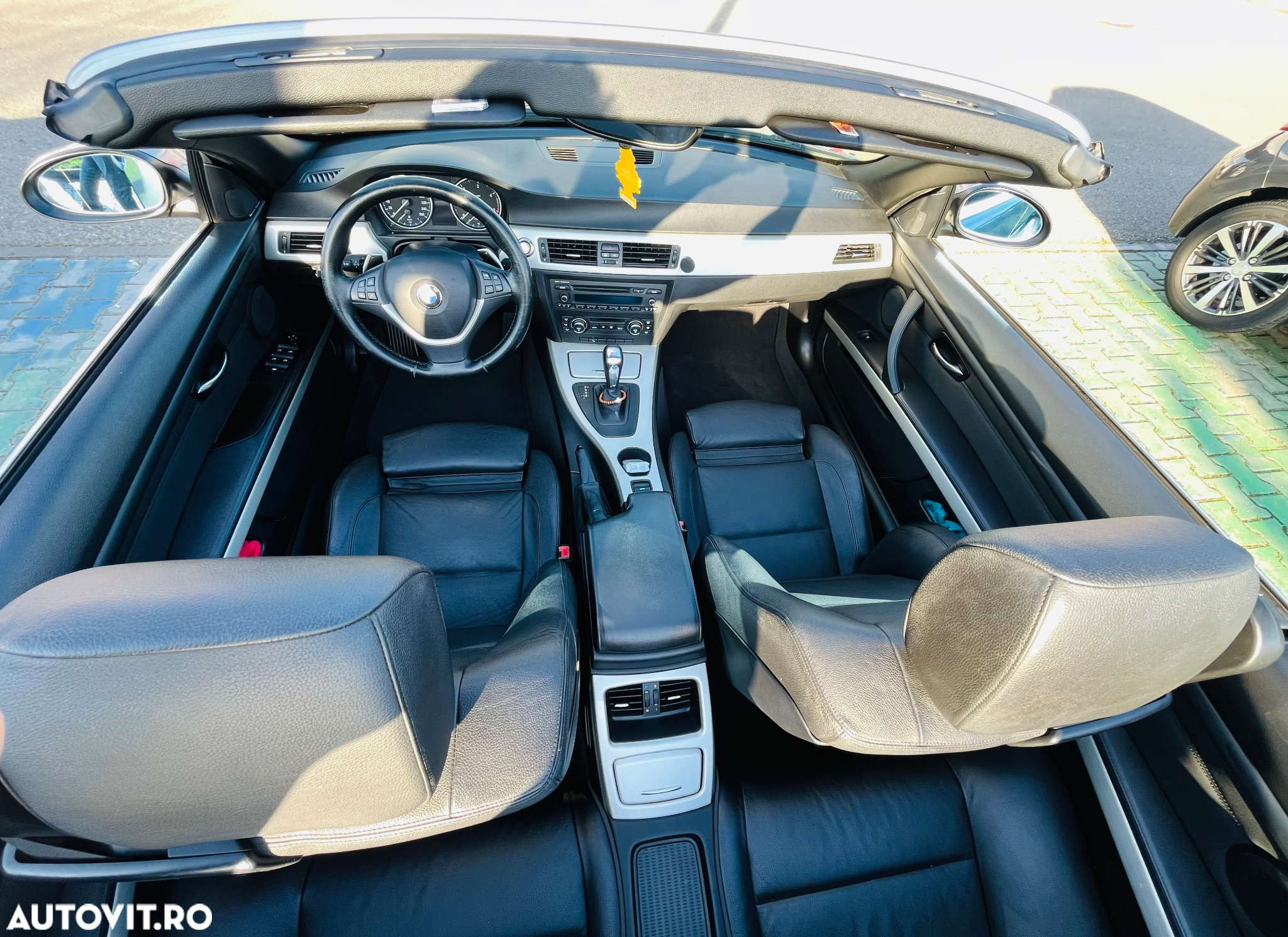 BMW Seria 3 320d DPF Cabrio Aut. - 15
