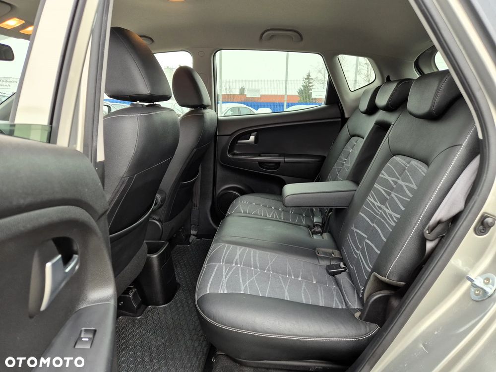 Kia Venga 1.6 L - 18