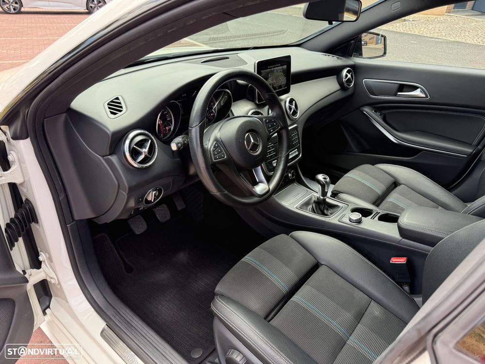 Mercedes-Benz CLA 180 d Shooting Brake Urban - 18