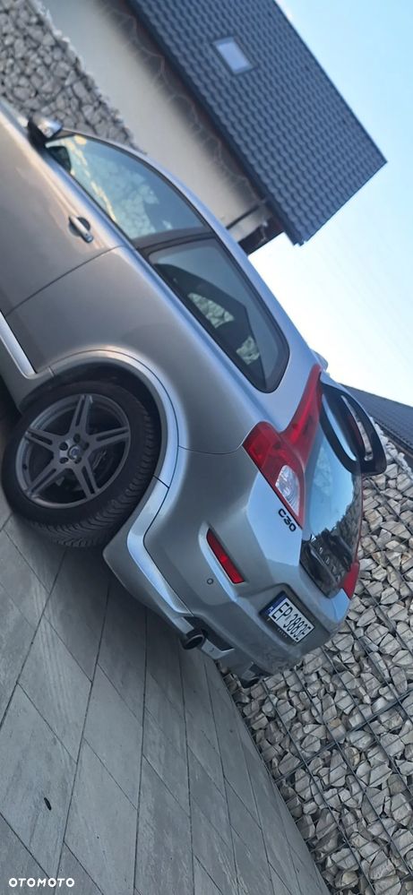 Volvo C30 D3 R-Design - 29
