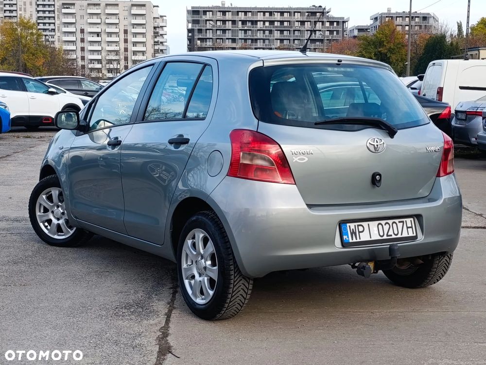 Toyota Yaris 1.3 VVT-i Luna - 20