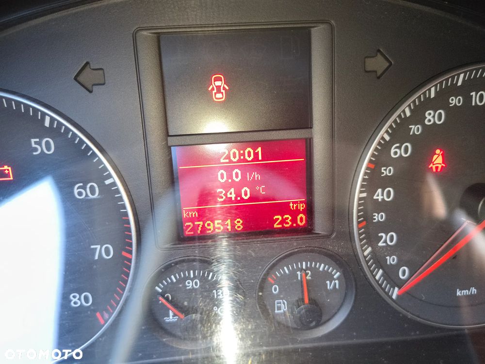 Volkswagen Golf 1.6 Comfortline - 4