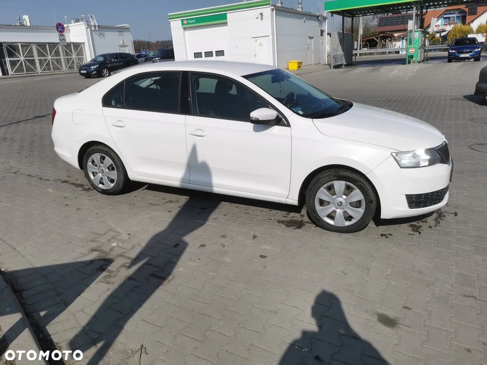Skoda RAPID 1.2 TSI Active - 5