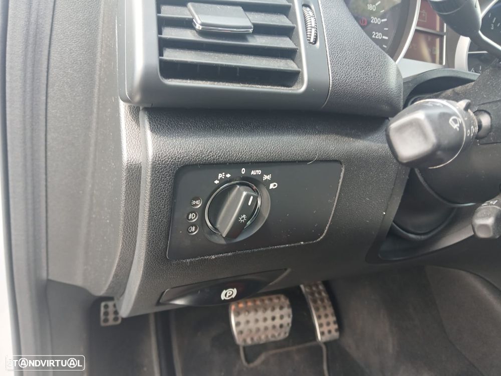 Mercedes-Benz R 320 CDI 4-Matic Longo - 21