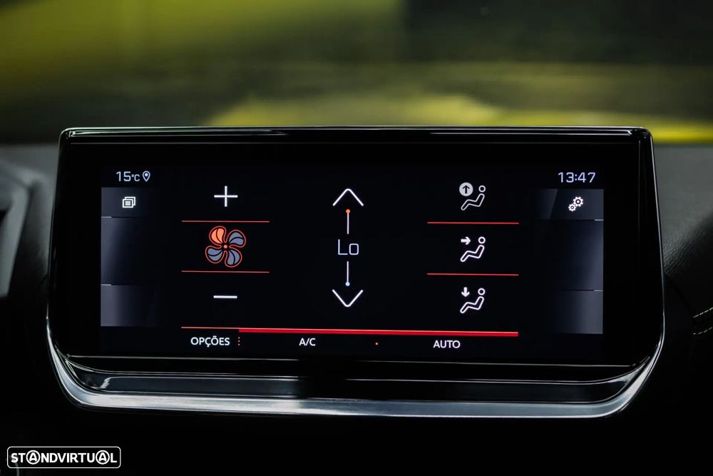 Peugeot 2008 1.5 BlueHDi GT Line EAT8 - 47