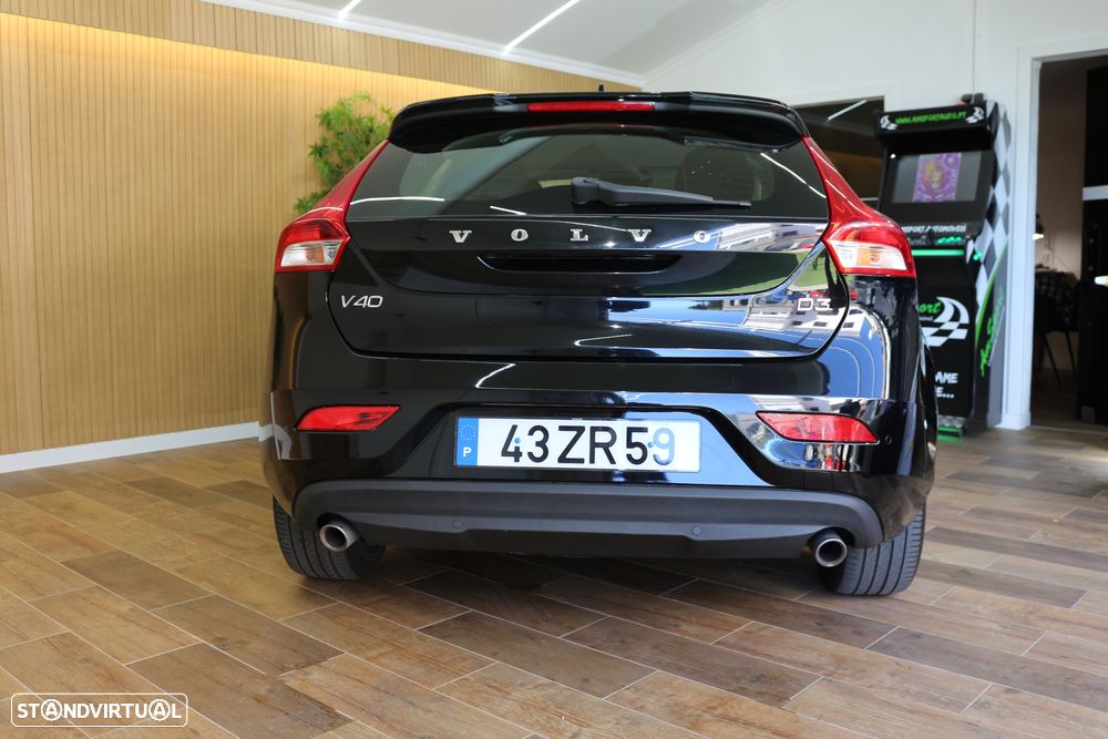 Volvo V40 2.0 D3 Momentum - 13