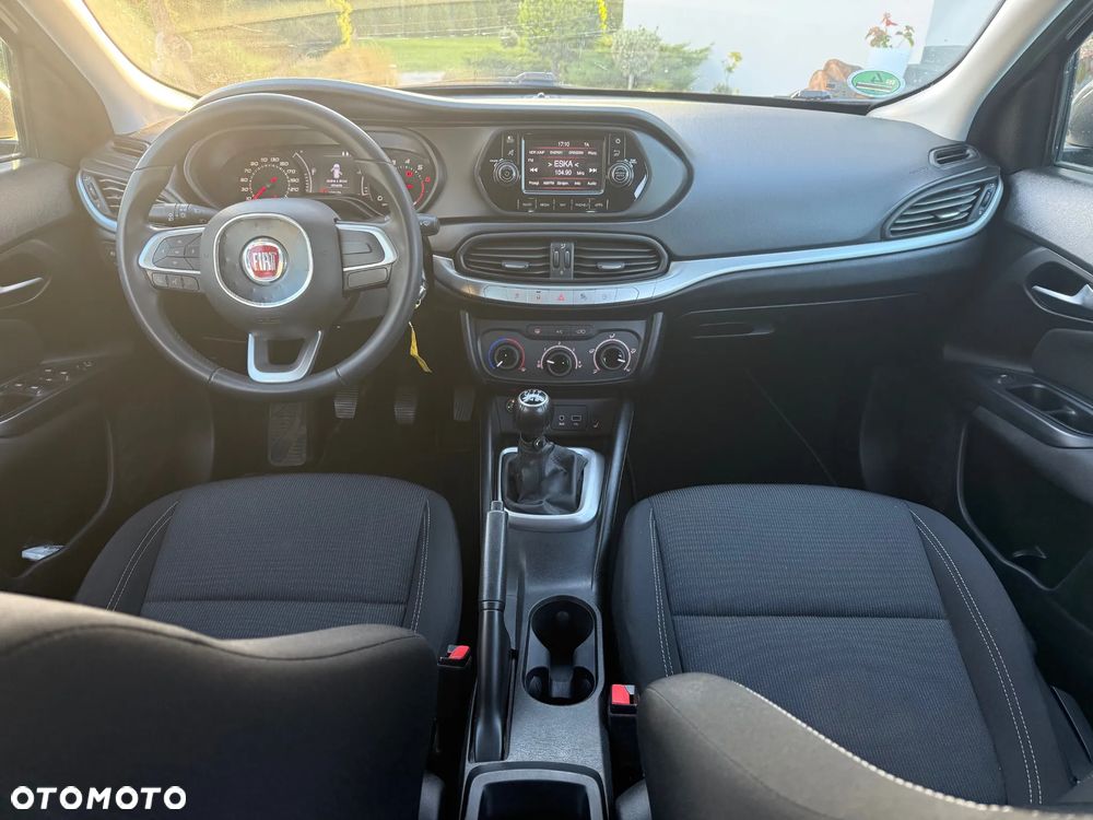 Fiat Tipo 1.4 T-Jet 16v Lounge - 10