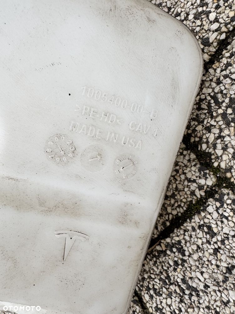 TESLA S 85D 13-16 ZBIORNICZEK PLYNU SPRYSKIWACZY POMPKA EUROPA - 4
