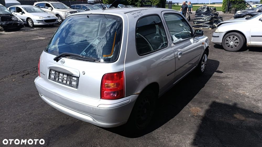 36305 Nissan Micra K11 przebieg 115 tysięcy silnik 1.0 16V CG10DE 60 km lakier KL0 - 4