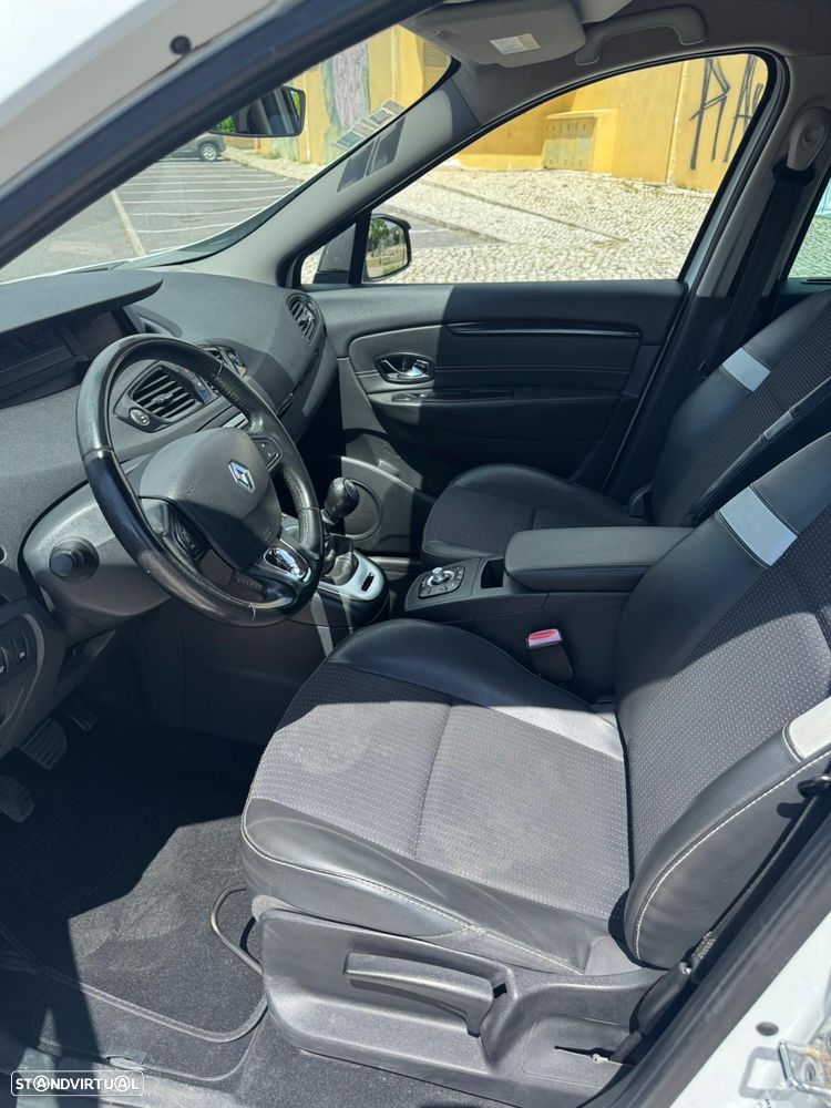 Renault Grand Scénic 1.5 dCi Bose Edition 7L - 23