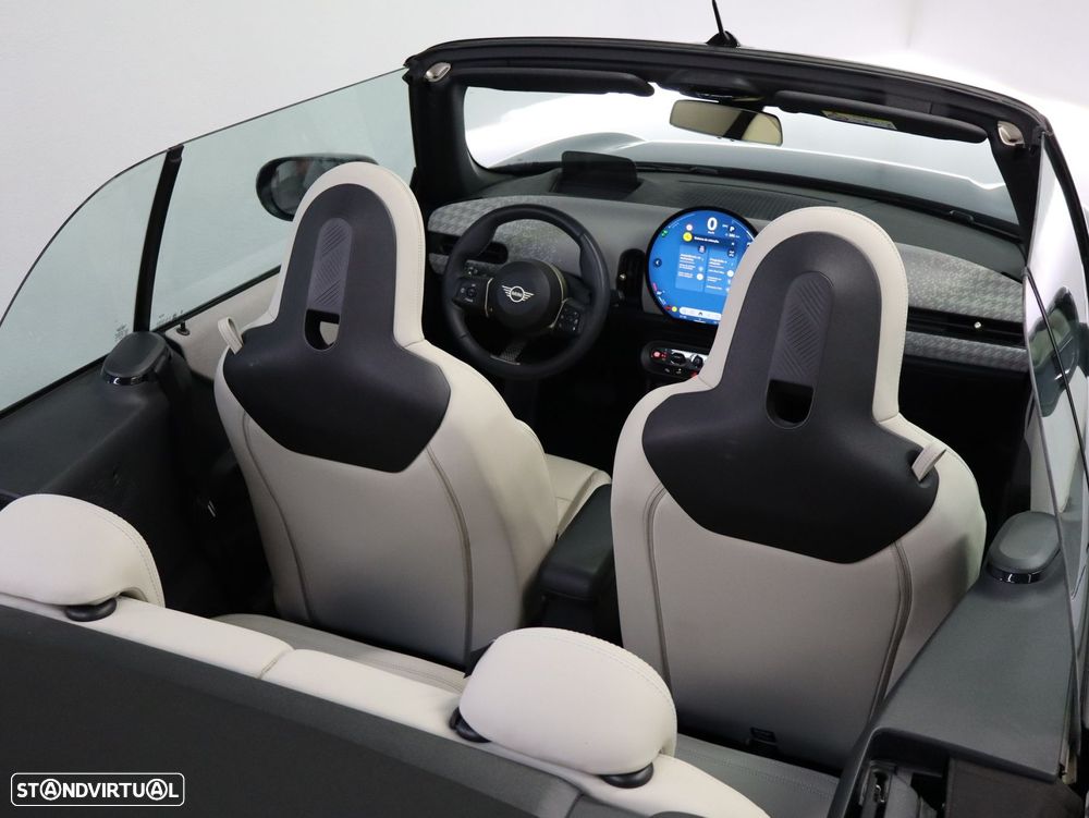 MINI Cabrio C Favoured L - 24