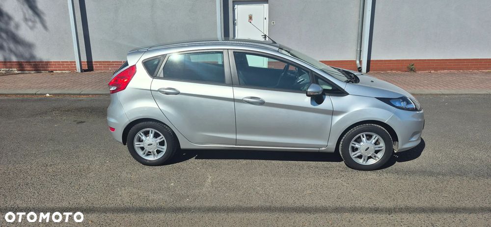 Ford Fiesta 1.25 Silver X (Ambiente) - 4
