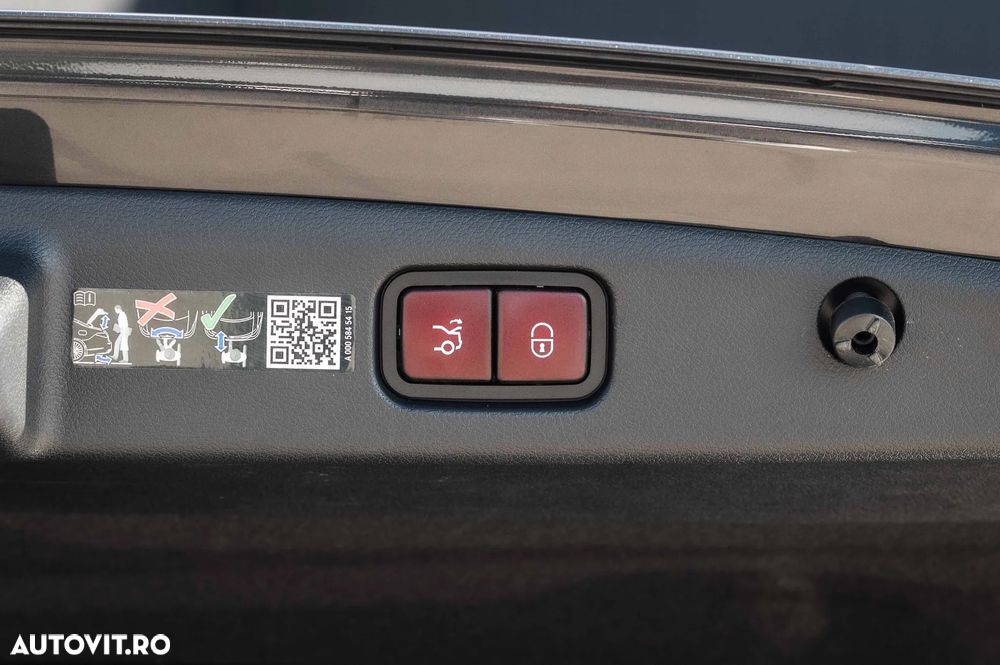 Mercedes-Benz E - 37
