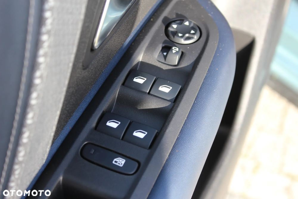 Citroën C4 1.2 PureTech Shine S&S - 12