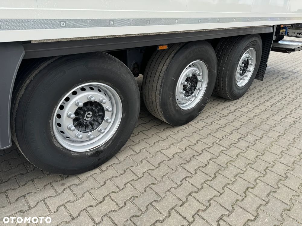 Krone Chłodnia,Doppelstock, Vector 1950, Winda BAR - 28