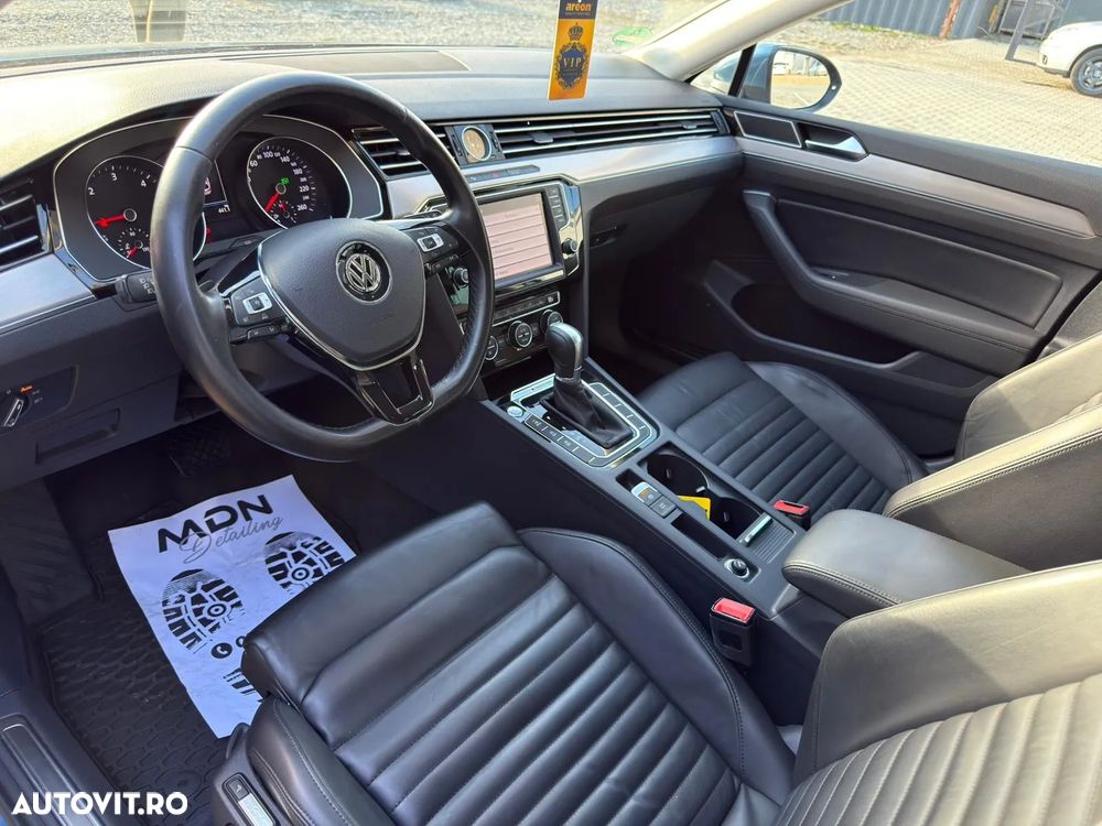 Volkswagen Passat Variant 2.0 TDI SCR 4Motion DSG (BMT) Highline - 12