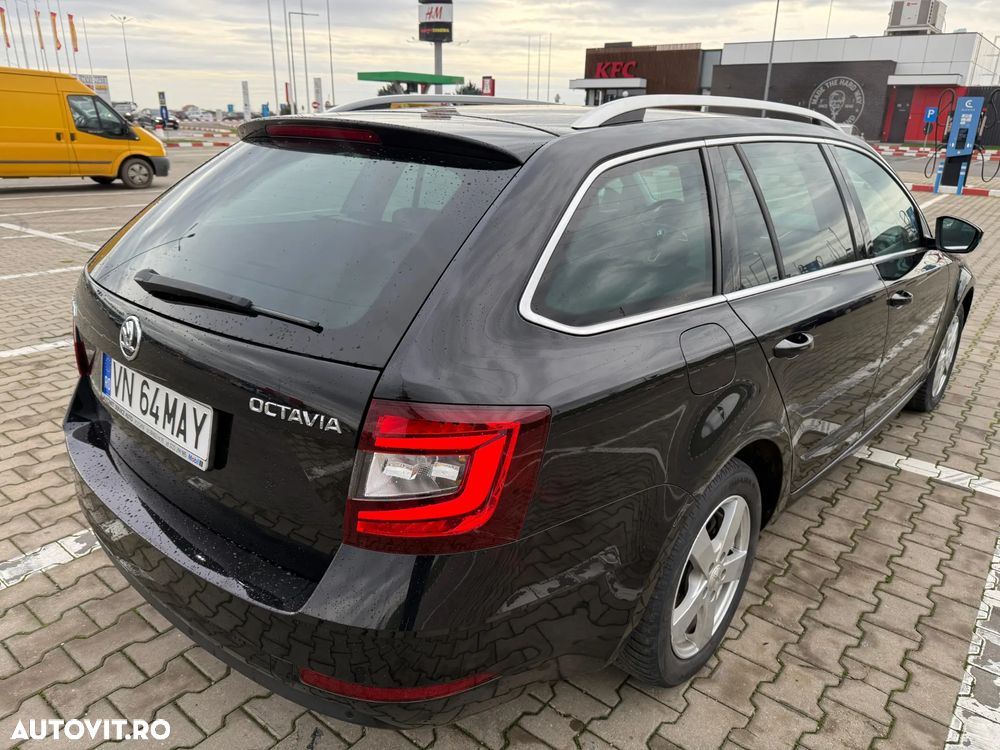 Skoda Octavia Combi Diesel 2.0 TDI DSG Style - 4