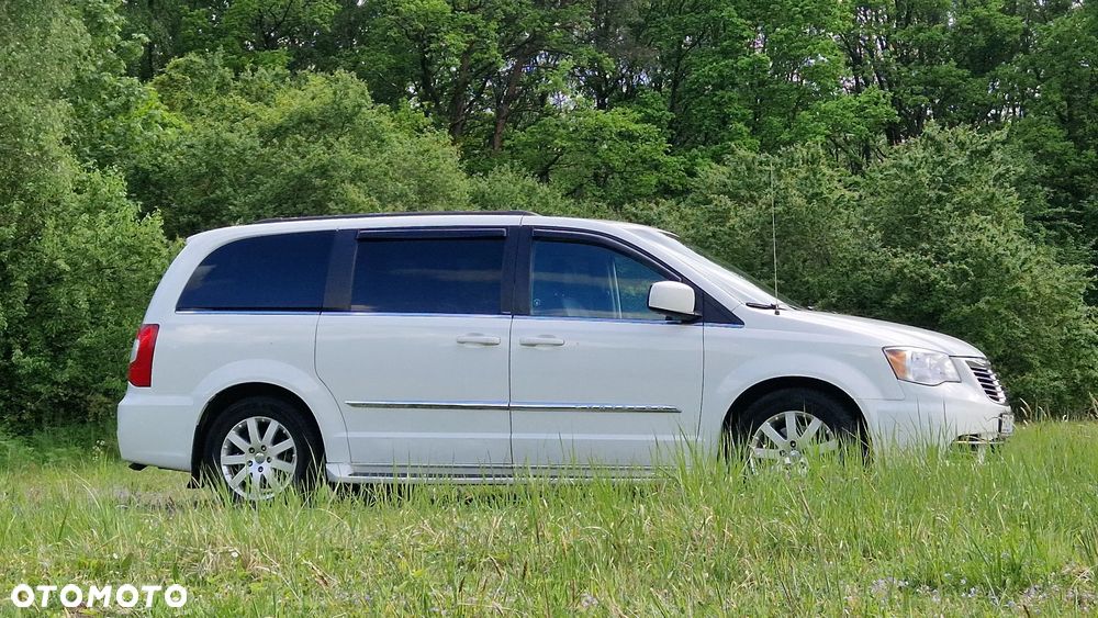 Chrysler Town & Country 3.6 Touring - 8