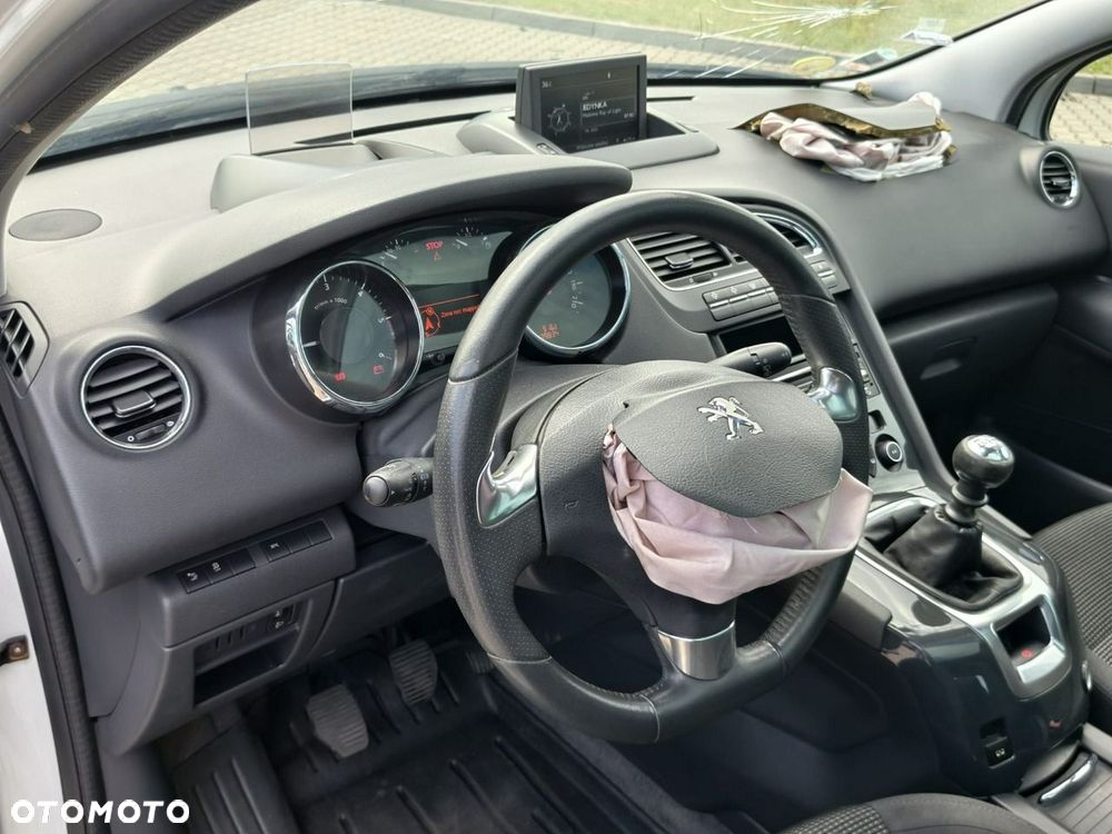 Peugeot 5008 - 11
