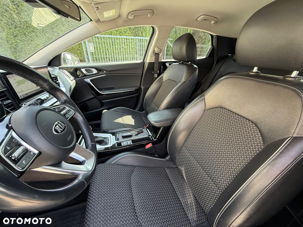 Kia XCeed 1.6 CRDi (48V Mild-Hybrid) DCT7 PLATINUM - 9