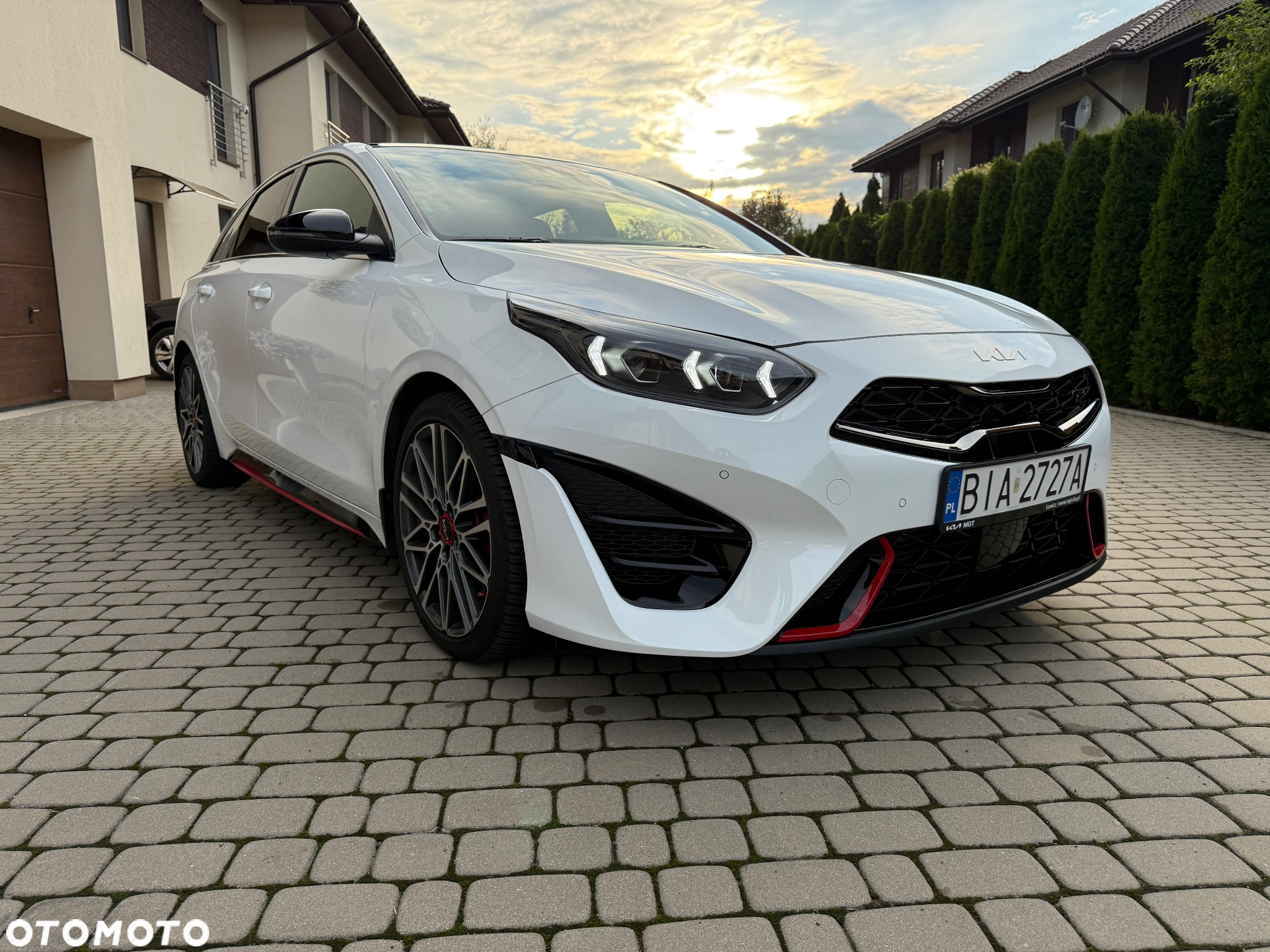 Kia ProCeed 1.6 T-GDI GT DCT - 12