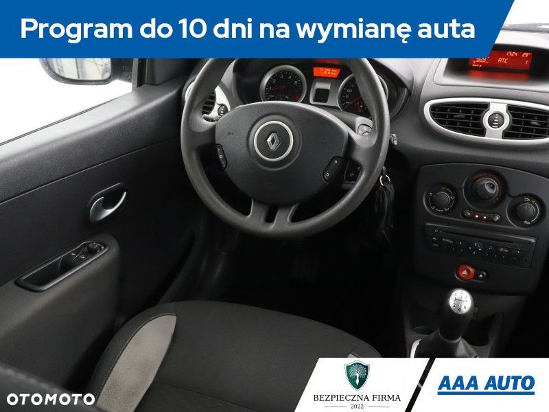 Renault Clio - 9