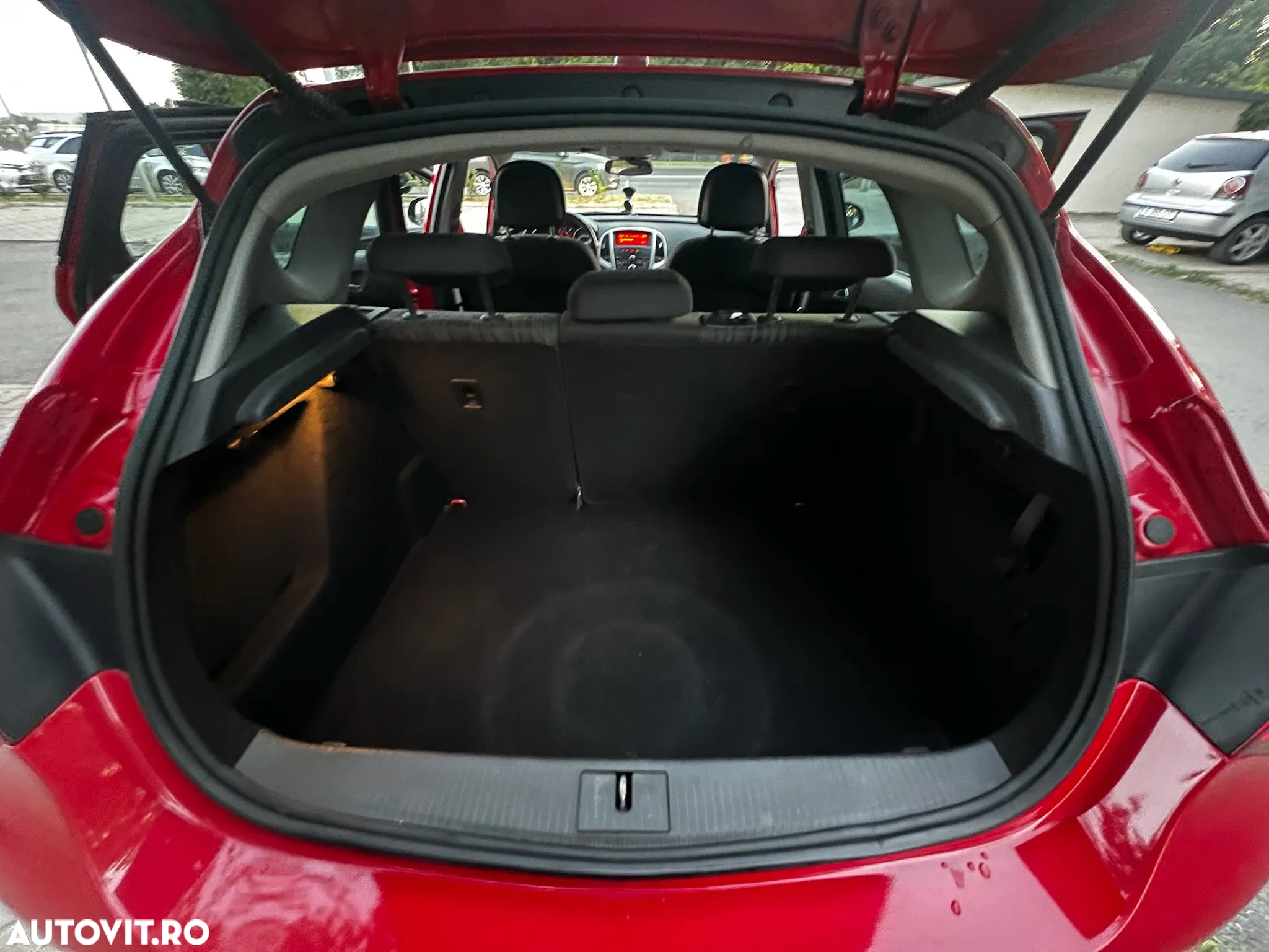 Opel Astra 1.6 Enjoy - 11