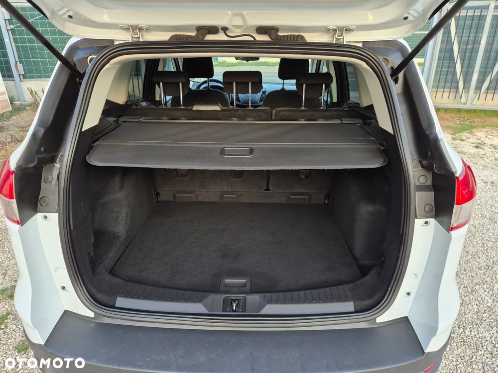 Ford Kuga 2.0 TDCi 4x4 Titanium - 16