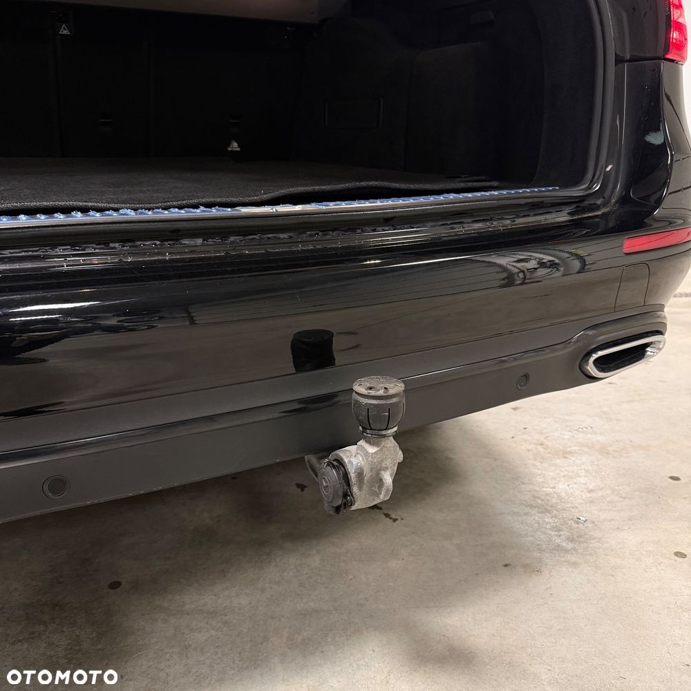 Mercedes-Benz Klasa E 220 d T 9G-TRONIC Avantgarde - 10