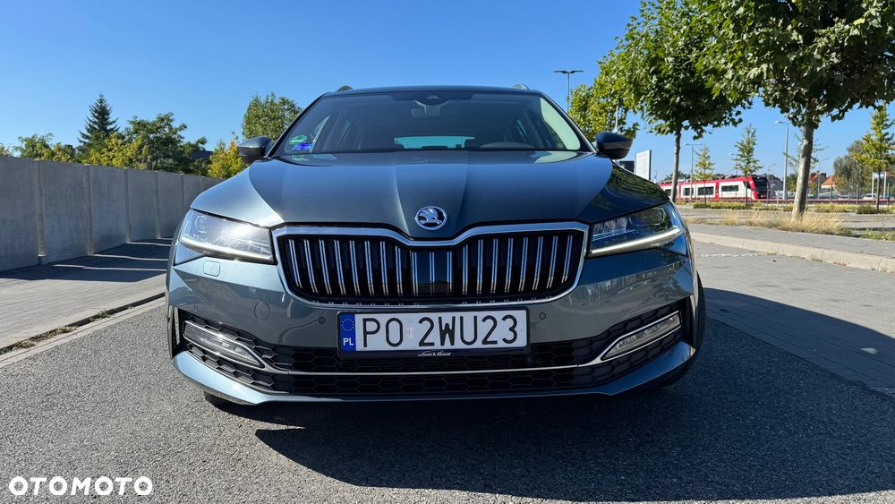 Skoda Superb 2.0 TDI SCR L&K DSG - 11