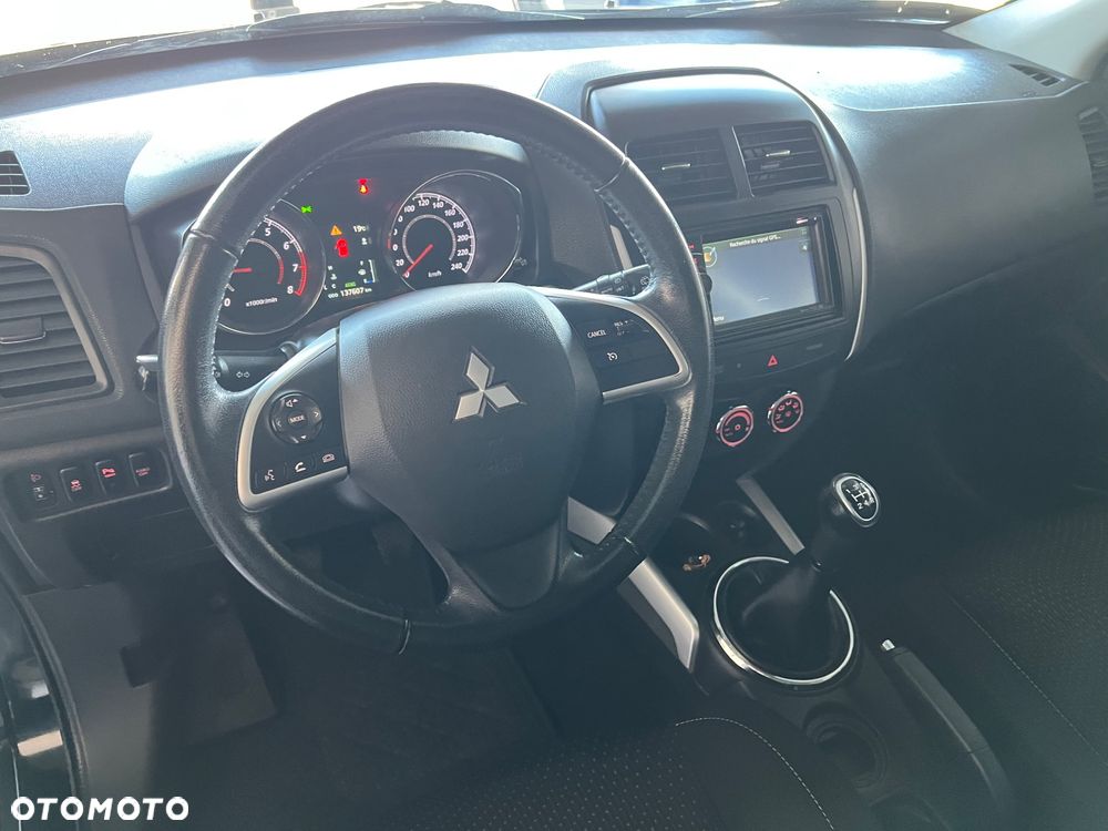 Mitsubishi ASX - 13