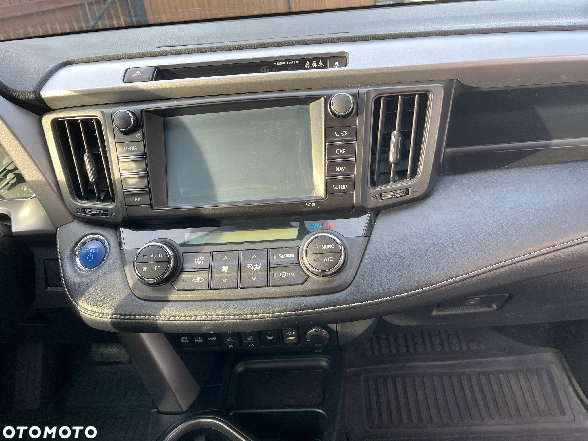 Toyota RAV4 Hybrid Selection 4x2 - 12