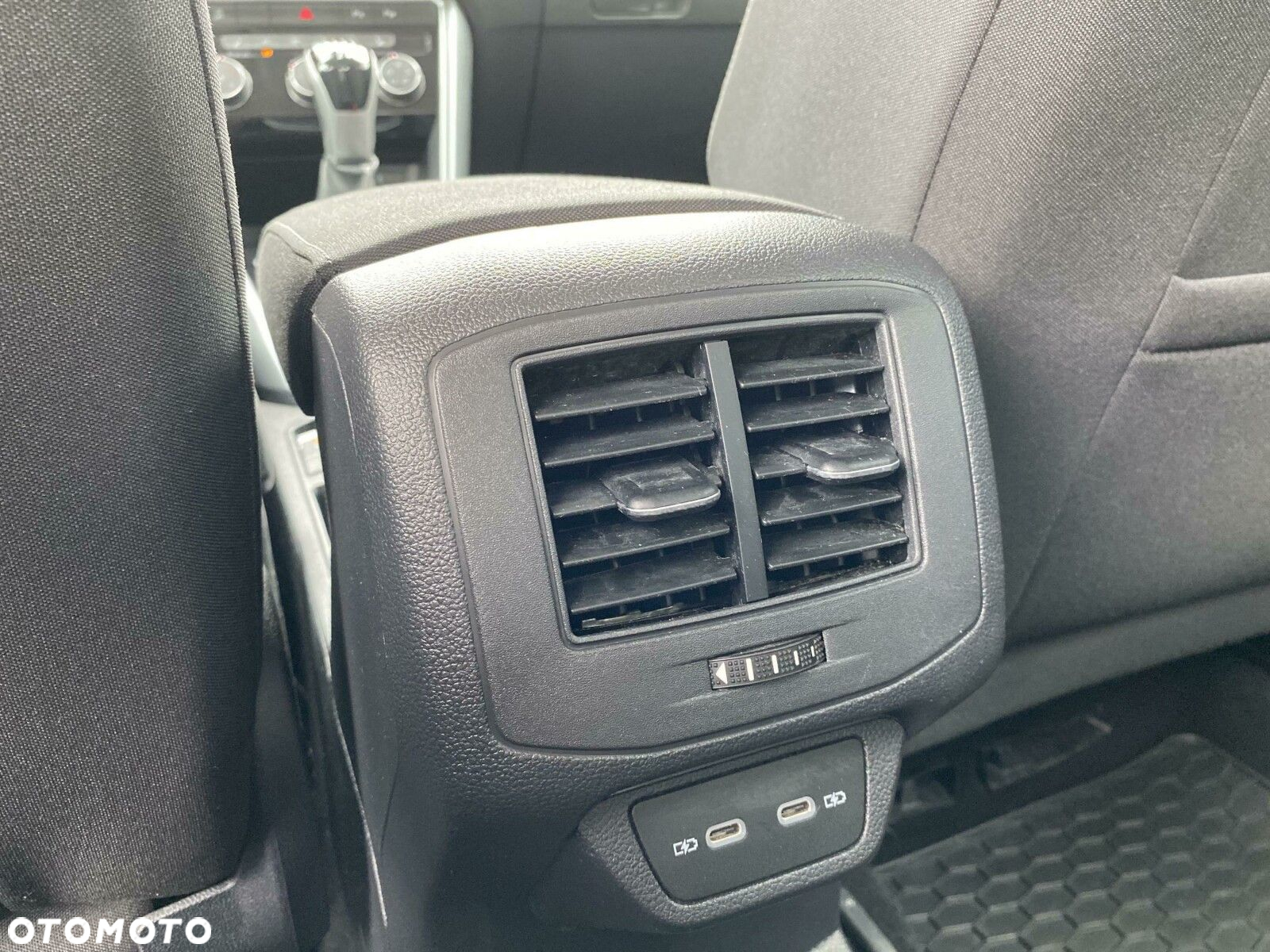 Volkswagen T-Roc 1.5 TSI Life - 15