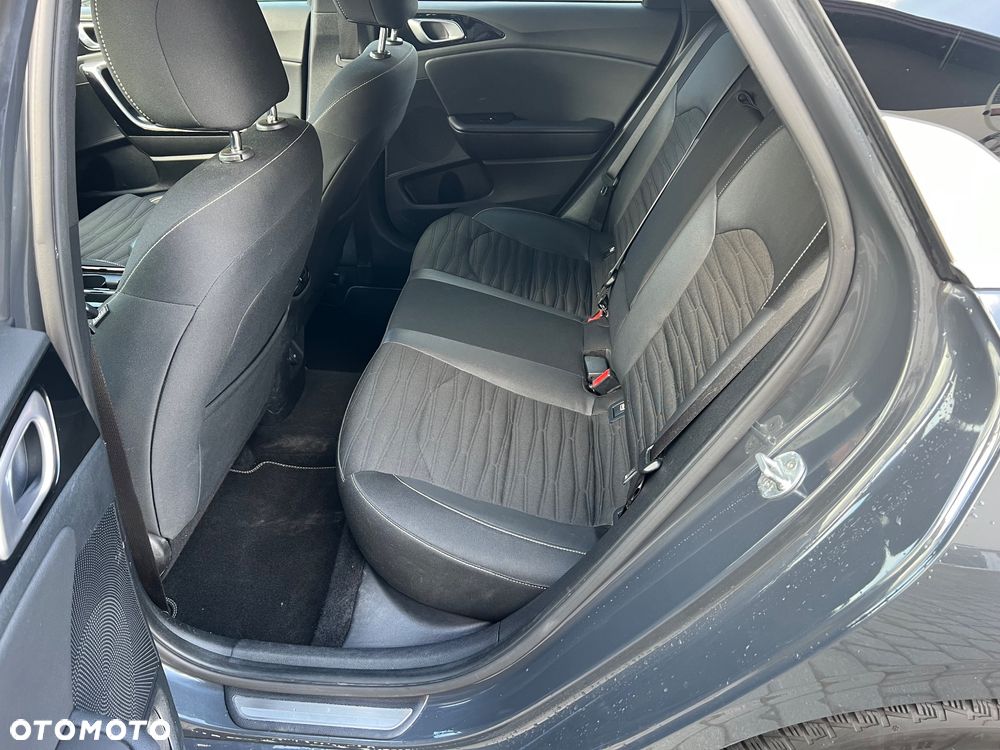 Kia ProCeed 1.5 T-GDI GT Line DCT - 17