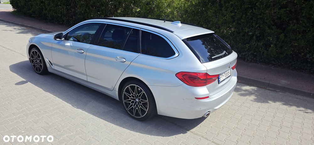 BMW Seria 5 520d M Sport Edition - 12