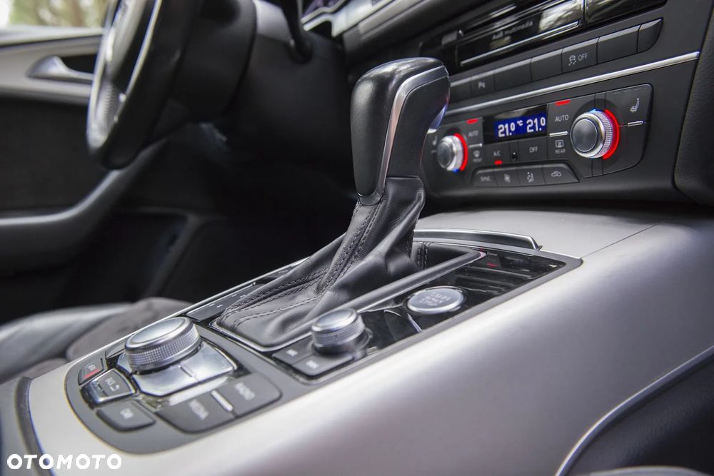 Audi A6 Avant 2.0 TDI quattro S tronic - 22