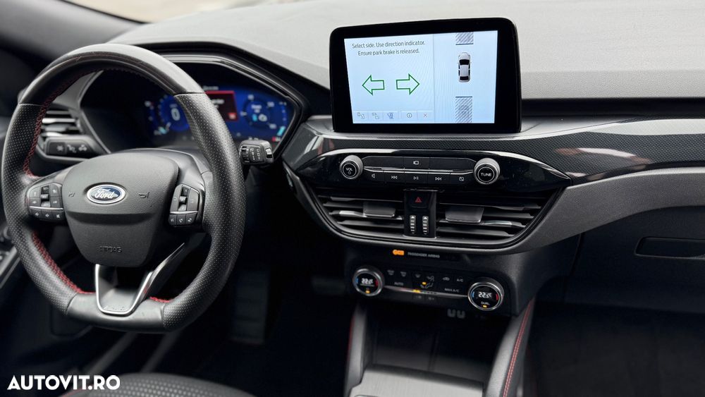 Ford Kuga 2.5 Duratec FHEV ST-LINE - 10
