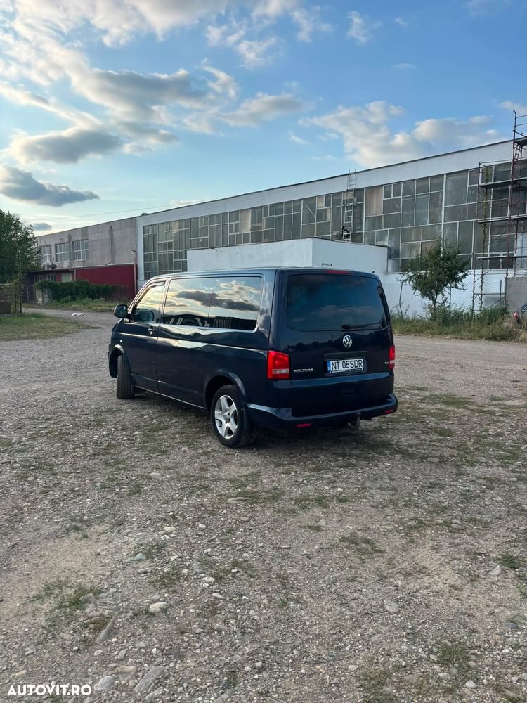 Volkswagen Multivan - 16