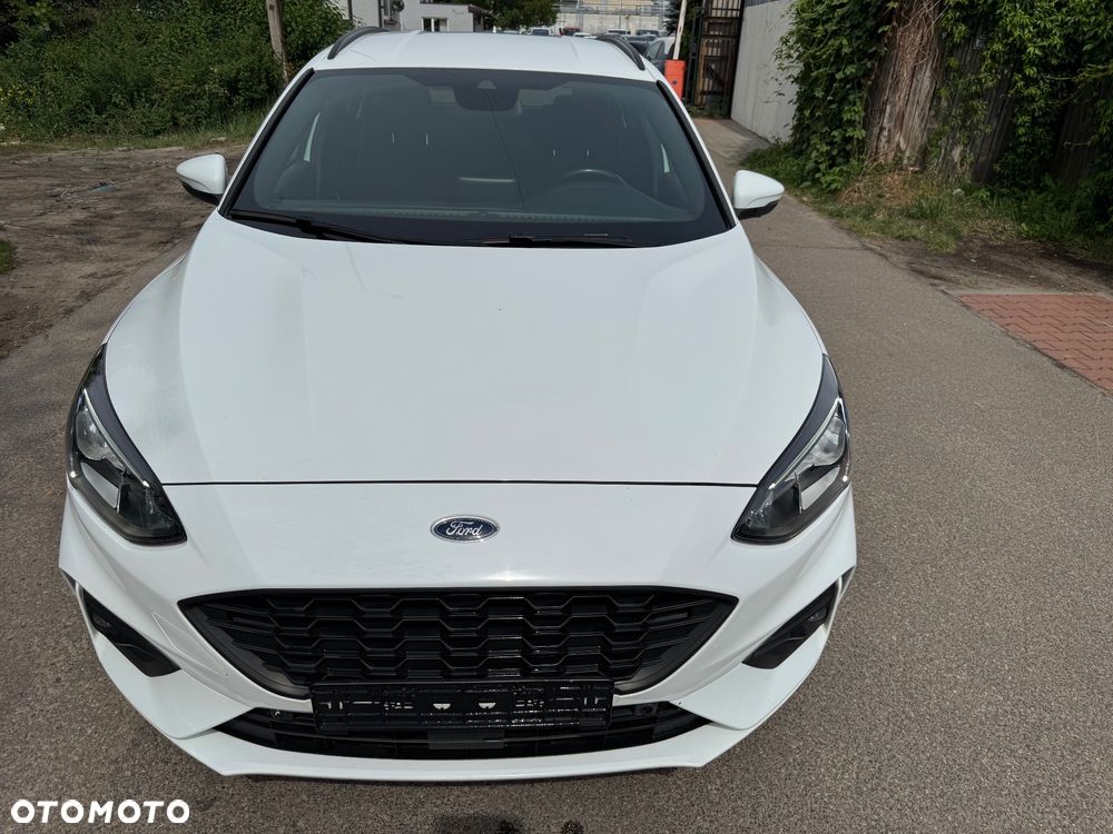 Ford Focus 1.5 EcoBlue Start-Stopp-System ST-LINE DESIGN - 12