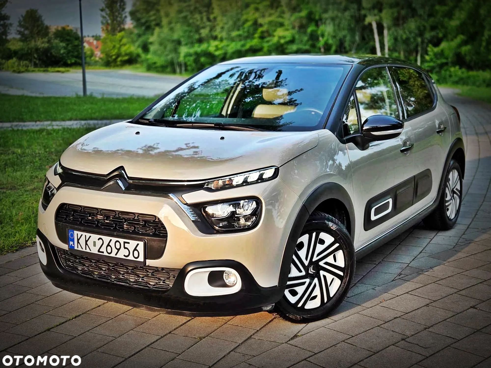 Citroën C3 1.2 PureTech C-Series - 1