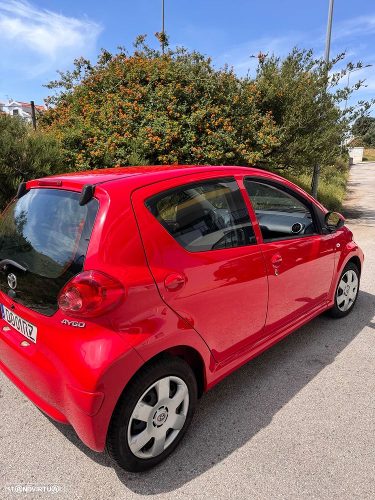 Toyota Aygo Standard - 17