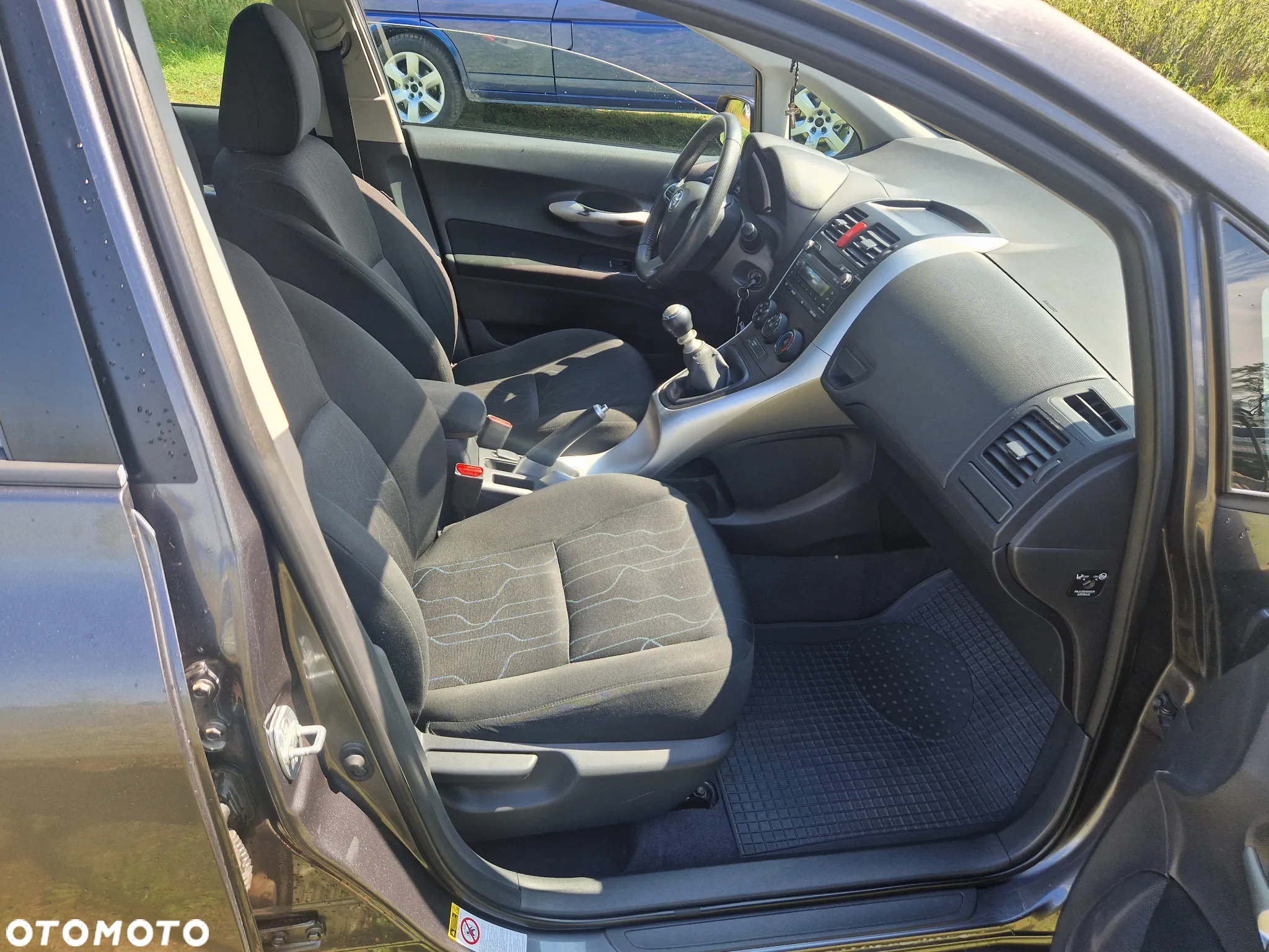 Toyota Auris 1.33 VVT-i Premium Comfort - 11